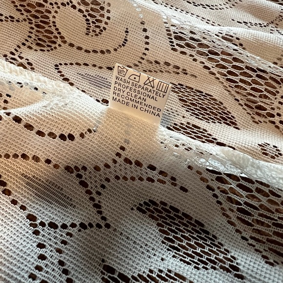 Crochet Coverup - Picture 4 of 5